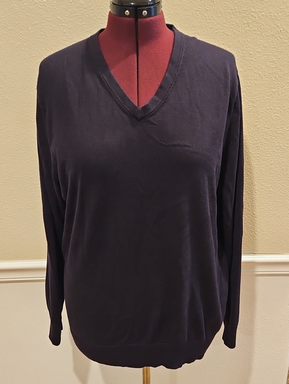 Lands' End Navy V‑Neck Lightweight Long Sleeve Top